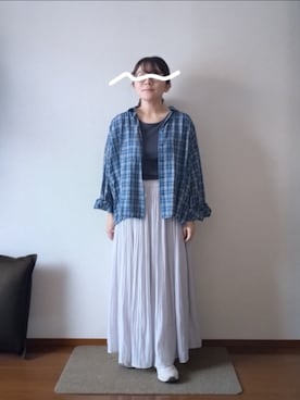 「UNIQLO（ユニクロ）のアイテム（シャツ/ブラウス、ブルー系）」を使った、もちいりかさん（レディース・148cm）の春コーディネート