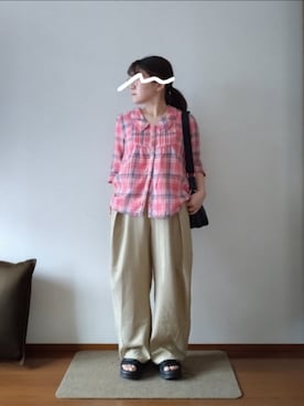 「apres jour clair（アプレジュールクレア）の【apres jour clair】【セットアップ可能】ウエストデザインカーブパンツ（その他パンツ、ベージュ系）」を使った、もちいりかさん（レディース・148cm）の春コーディネート