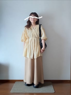 「moi tytto（モイテュット）のロングラップスカート（スカート、ベージュ系）」を使った、もちいりかさん（レディース・148cm）の春コーディネート