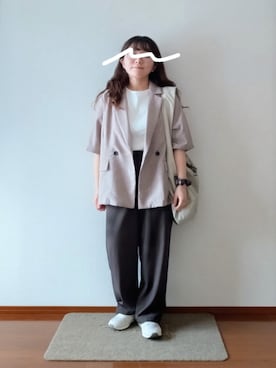 「zena（ジェナ）のリネンライクハーフスリーブジャケット（テーラードジャケット、ベージュ系）」を使った、もちいりかさん（レディース・148cm）の夏コーディネート