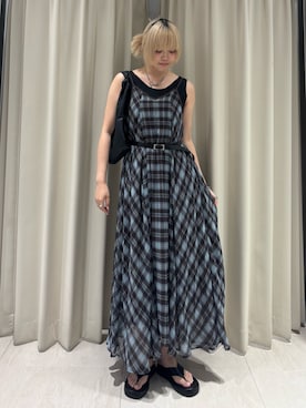 「KBF（ケイビーエフ）のチェックプリーツキャミワンピース（ワンピース、ブラウン系）」を使った、ohanasannさん（レディース・166cm）の夏コーディネート