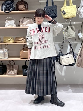 「アイテム（ヘアゴム）」を使った、saoさん（レディース・157cm）の秋コーディネート