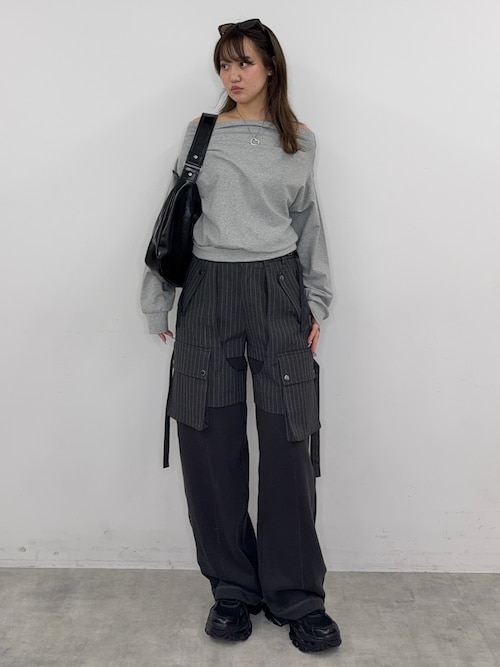 TUCKED OFFSHOULDER TOPS オフショルダースウェットトップス 春服