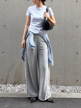 「SLY（スライ）のアイテム（トップス）」を使った、城野香遥さん（レディース・172cm）の春コーディネート