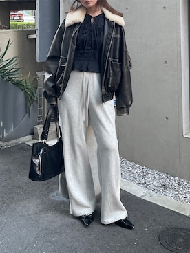 「アイテム（ブルゾン）」を使った、城野香遥さん（レディース・172cm）の夏コーディネート