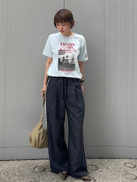 「アイテム（トートバッグ）」を使った、城野香遥さん（レディース・172cm）の夏コーディネート