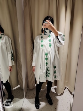 Elle  Luoさんのコーディネート