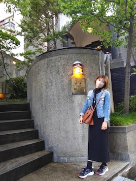 「ナロースカート」｜「アイテム（デニムジャケット）」を使った、lisapandaさん（レディース・164cm）の春コーディネート