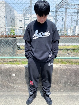 「AVIREX（アヴィレックス）のアイテム（スウェットパンツ）」を使った、M.Kさん（メンズ・172cm）の春コーディネート