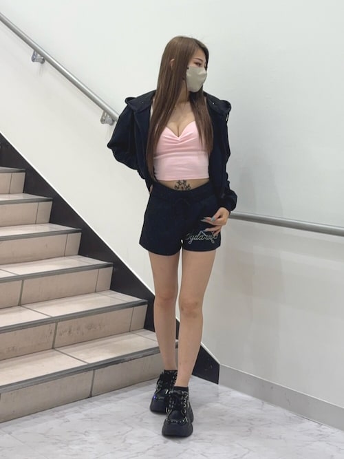 アディダス IVY PARK カップ付きベアトップ トップス ビスチェ黒 GYDA（ジェイダ） カップ付き キャミソール ショルダーストラップリブ