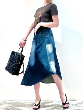 「アイテム（デニムスカート）」を使った、Desigual 神戸阪急 STAFFさん（レディース・168cm）の夏コーディネート