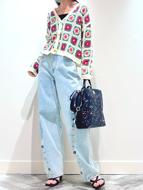 Desigual デシグアル　ニットカーディガンMサイズ Desigual ニット セーター フラワーグラニースクエア