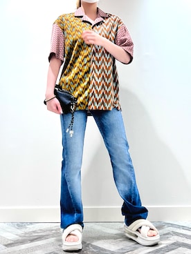 「アイテム（財布/小物）」を使った、Desigual 神戸阪急 STAFFさん（レディース・168cm）の夏コーディネート