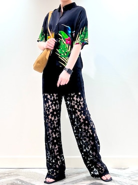 「Desigual（デシグアル）のアイテム（パンツ）」を使った、Desigual 神戸阪急 STAFFさん（レディース・168cm）の夏コーディネート