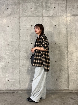 「アイテム（スウェットパンツ）」を使った、akariさん（レディース・157cm）の秋コーディネート