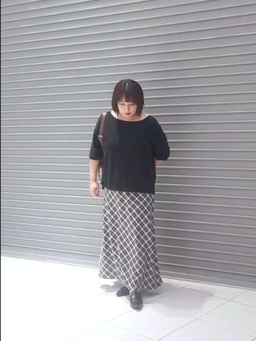 【MONN.:. （モン）】LOOSE KNIT Tee