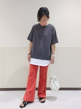 「USAコットン」｜「アイテム（スラックス）」を使った、coenなるせさん（レディース・155cm）の夏コーディネート