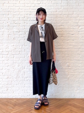 「アイテム（サンダル、パープル系）」を使った、chikaさん（レディース・160cm）の春コーディネート