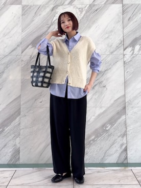 「SHOO・LA・RUE（シューラルー）の【消臭】キラキラビットローファー（パンプス、ブラック系）」を使った、chikaさん（レディース・160cm）の春コーディネート
