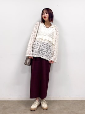 「SHOO・LA・RUE（シューラルー）のアイテム（スニーカー）」を使った、chikaさん（レディース・160cm）の秋コーディネート