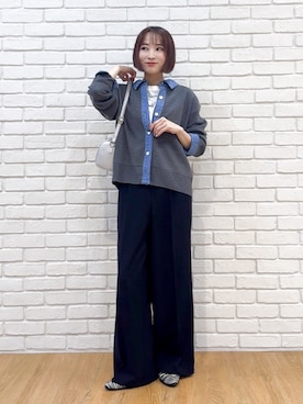 「SHOO・LA・RUE（シューラルー）の【S-LL/洗濯機可】デニム／チェック切替でこなれ見え 金ボタンニットカーディガン（カーディガン/ボレロ、グレー系）」を使った、chikaさん（レディース・160cm）の秋コーディネート