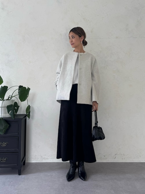 ビアズリー　後ろぷっくりウールショートコート美品サイズ０ BEARDSLEY コート アウター 後ろぷっくりウールショートコート
