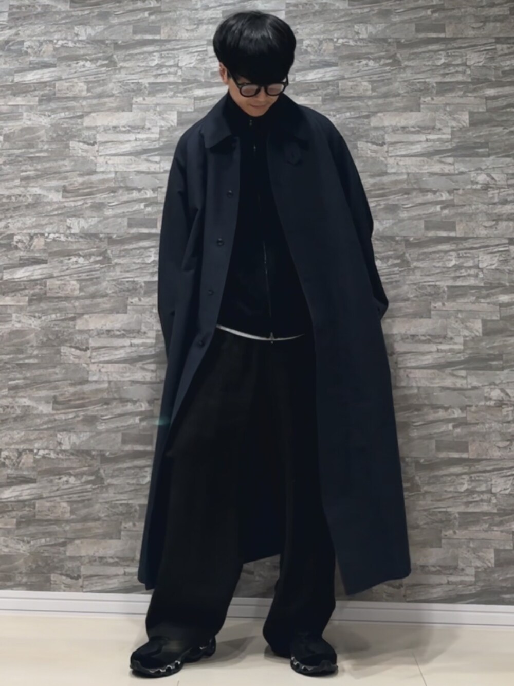 「LIDNMのLINEN WOOL FATIGUE PANTS（カーゴパンツ、ブラウン系）」を使った、ひかるさん（メンズ・172cm）の秋コーディネートの1枚目の写真