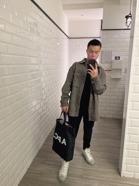 「アイテム（クラッチバッグ）」を使った、stanleyjuanさん（メンズ・174cm）の秋コーディネート