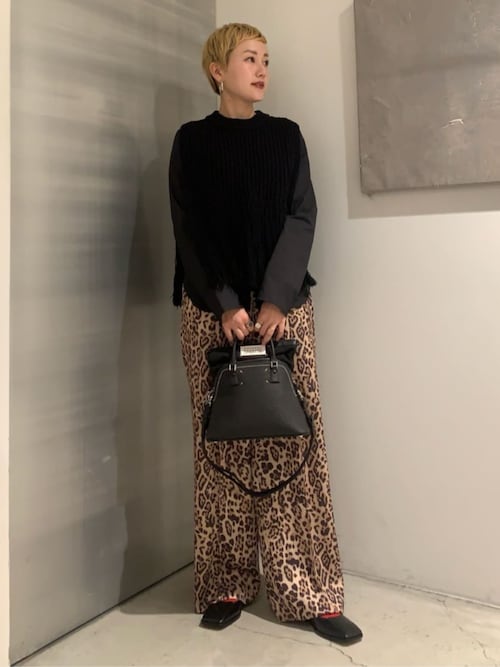 ブラッシュフラワープリント Iラインスカート（スカート）｜DES PRES  