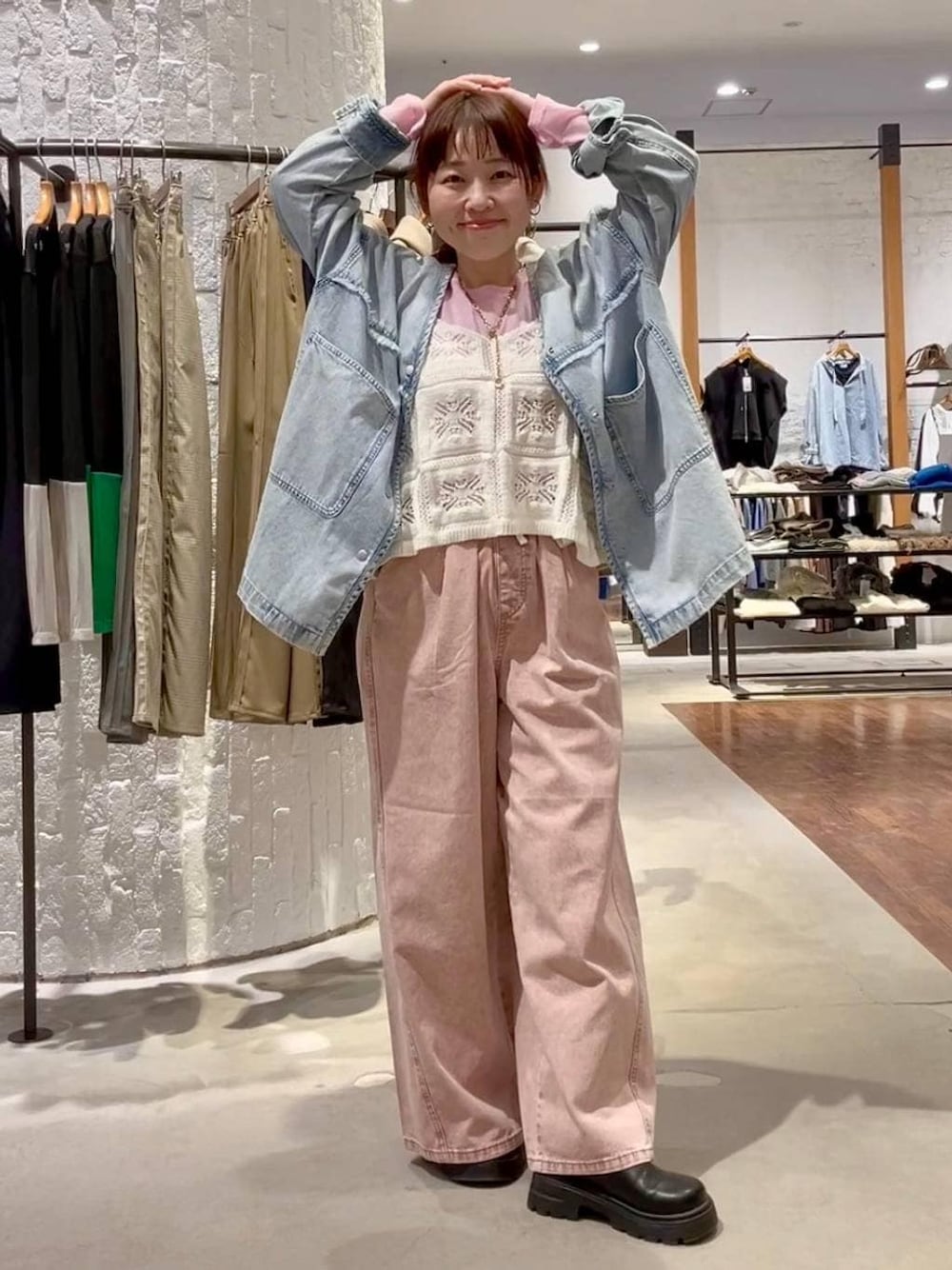 LEPSIMのデニムパンツ（ピンク系）を使った人気ファッション