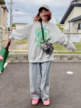 「LEPSIM（レプシィム）の【NEW ERA】ダメージ加工キャップ　617004（キャップ、ホワイト系）」を使った、minkey0309さん（レディース・154cm）の秋コーディネート