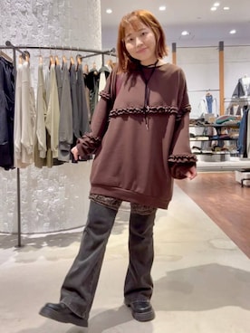 「LEPSIM（レプシィム）の裾アソート長袖インナー　1068649（Tシャツ/カットソー、ブラック系）」を使った、minkey0309さん（レディース・154cm）の秋コーディネート