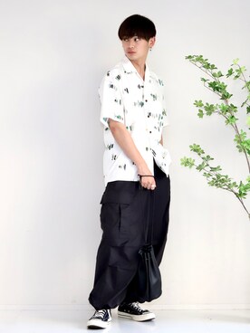 「URBAN RESEARCH Sonny Label（アーバンリサーチサニーレーベル）の『吸水速乾』セオαグラフィック半袖シャツ（シャツ/ブラウス）」を使った、やーこん🦊︎︎︎︎︎︎︎︎︎︎︎︎☑︎さん（メンズ・172cm）の夏コーディネート