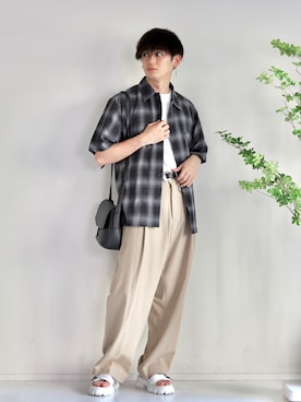 「NO NEED（ノーニード）のアイテム（パンツ）」を使った、やーこん🦊︎︎︎︎︎︎︎︎︎︎︎︎☑︎さん（メンズ・172cm）の春コーディネート