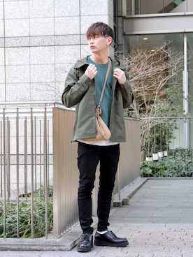 「URBAN RESEARCH Sonny Label（アーバンリサーチサニーレーベル）のアイテム（マウンテンパーカー）」を使った、やーこん🦊︎︎︎︎︎︎︎︎︎︎︎︎☑︎さん（メンズ・172cm）の春コーディネート