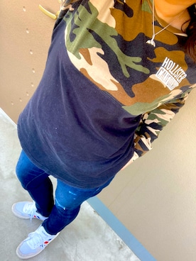 「Hollister（ホリスター）のアイテム（Tシャツ/カットソー）」を使った、okdaaamyさん（レディース・160cm）の春コーディネート