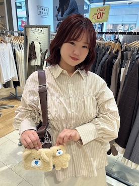 「LOWRYS FARM（ローリーズファーム）の【500mlペットボトル収納可】フラップショルダーＢＡＧ 1046881（ショルダーバッグ、ブラウン系）」を使った、nanoさん（レディース・152cm）の秋コーディネート