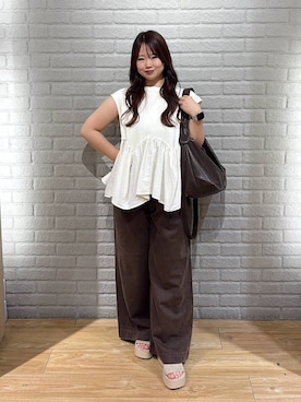 「LOWRYS FARM（ローリーズファーム）のドッキングペプラムノースリーブ　1032148（Tシャツ/カットソー、ホワイト系）」を使った、nanoさん（レディース・152cm）の夏コーディネート