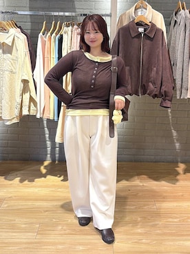 「LOWRYS FARM（ローリーズファーム）の【500mlペットボトル収納可】フラップショルダーＢＡＧ 1046881（ショルダーバッグ、ブラウン系）」を使った、nanoさん（レディース・152cm）の秋コーディネート