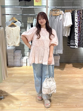 「LOWRYS FARM（ローリーズファーム）のアシメティアードチュニックＳＳ　1049042（シャツ/ブラウス、ピンク系）」を使った、nanoさん（レディース・152cm）の夏コーディネート