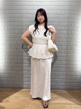 「LOWRYS FARM（ローリーズファーム）のストレッチサテンスカート　 290120（スカート、ホワイト系）」を使った、nanoさん（レディース・152cm）の夏コーディネート