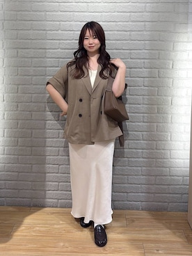「LOWRYS FARM（ローリーズファーム）のストレッチサテンスカート　 290120（スカート、ホワイト系）」を使った、nanoさん（レディース・152cm）の春コーディネート