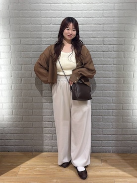 「LOWRYS FARM（ローリーズファーム）のギャザーワイドイージーパンツ　288508（その他パンツ、ホワイト系）」を使った、nanoさん（レディース・152cm）の春コーディネート