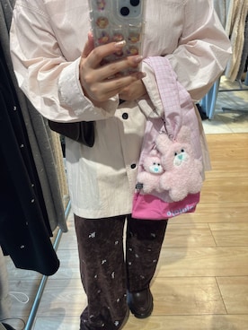 「LOWRYS FARM（ローリーズファーム）のオーバーBOXシャツ　1051616（シャツ/ブラウス、ピンク系）」を使った、nanoさん（レディース・152cm）の秋コーディネート