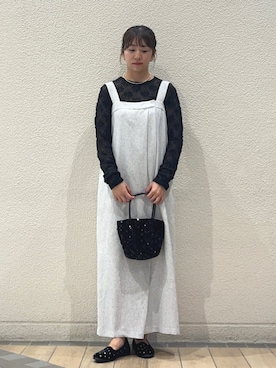 「アイテム（スリッポン）」を使った、鞠子さん（レディース・158cm）の秋コーディネート