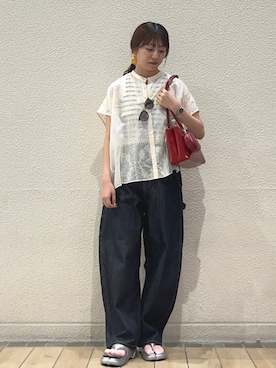 「アイテム（財布）」を使った、鞠子さん（レディース・158cm）の秋コーディネート