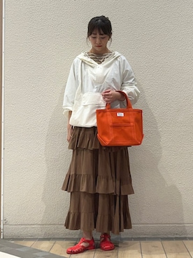 「ORCIVAL（オーシバル）のアイテム（Tシャツ/カットソー）」を使った、鞠子さん（レディース・158cm）の秋コーディネート