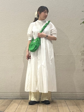 「SHIPS any（シップス エニィ）のSHIPS any:〈洗濯機可能〉ツイル センター シーム ワイド イージー パンツ（その他パンツ、イエロー系）」を使った、鞠子さん（レディース・158cm）の夏コーディネート