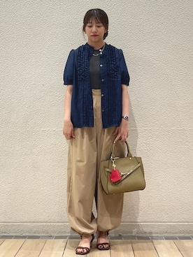 「アイテム（財布）」を使った、鞠子さん（レディース・158cm）の夏コーディネート