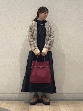 「アイテム（ノーカラーコート）」を使った、鞠子さん（レディース・158cm）の冬コーディネート